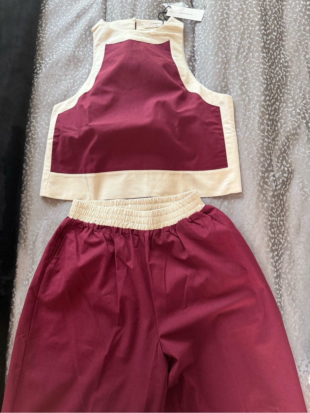 Commense Contrast Burgundy Trim Crop Top and Wide-Leg Pants Set - Medium